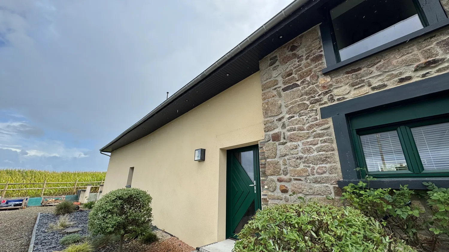 installateur de borne de recharge bain de bretagne
